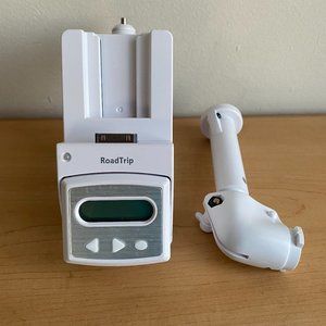 GRIFFIN RoadTrip FM Transmitter & Auto Charger for Apple iPod